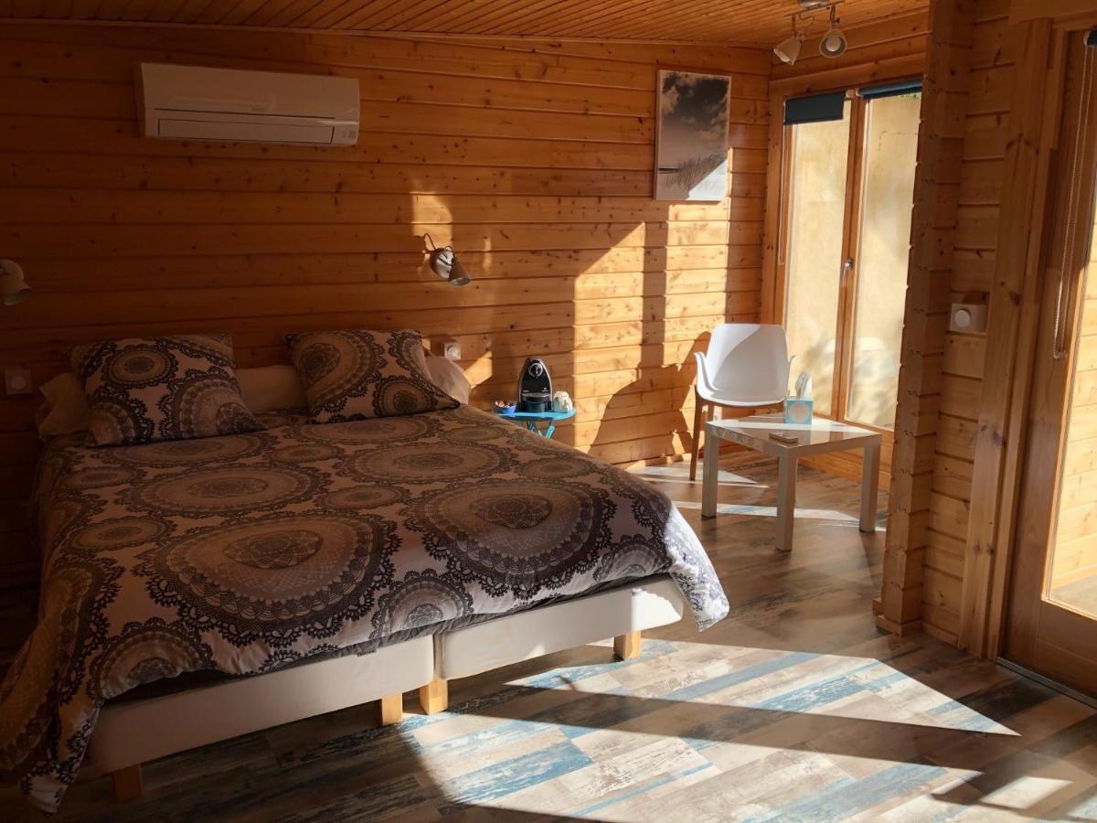 Chalet De La Source Роньяк Екстер'єр фото